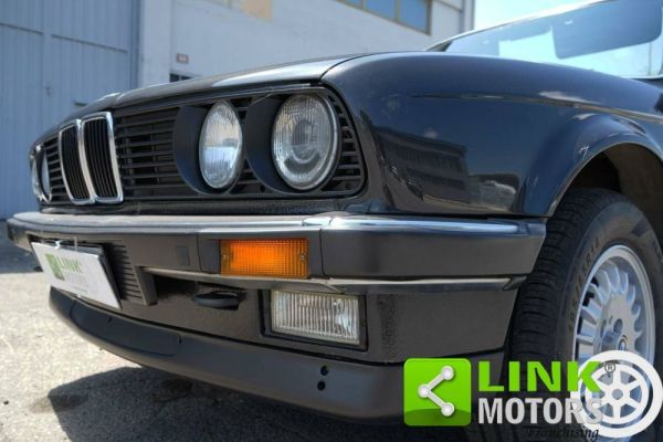 BMW 320i 1989 118192
