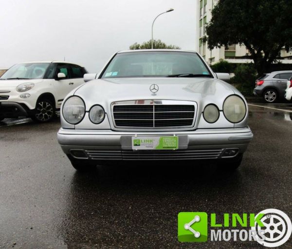 Mercedes-Benz E 200 1997 121748