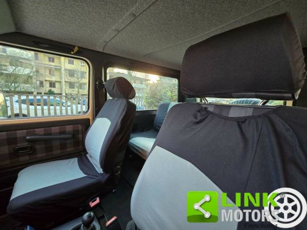 Mercedes-Benz 200 GE (SWB) 1989 121769