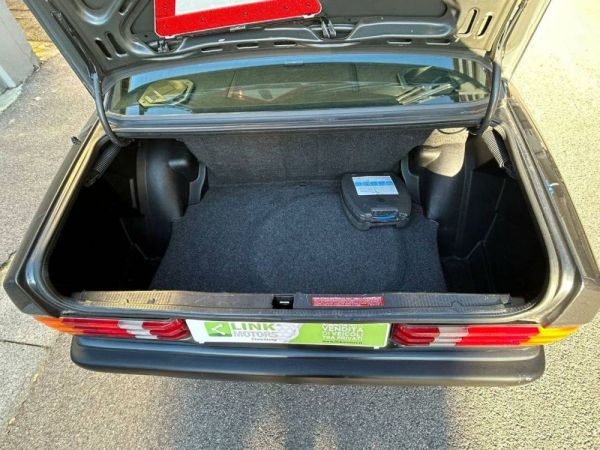 Mercedes-Benz 190 E 2.3-16 1986 122871