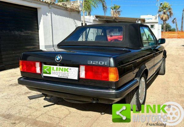 BMW 320i 1987 122940