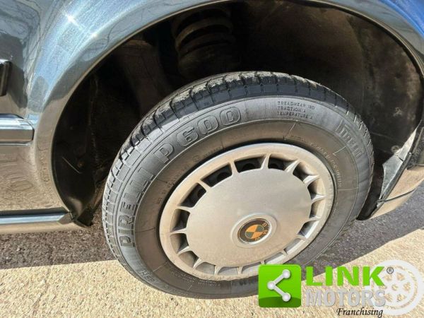 BMW 320i 1987 122943