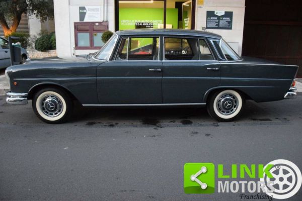 Mercedes-Benz 220 b 1960