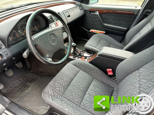 Mercedes-Benz C 180 1994 123850
