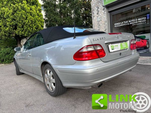 Mercedes-Benz CLK 230 Kompressor 2000 123891