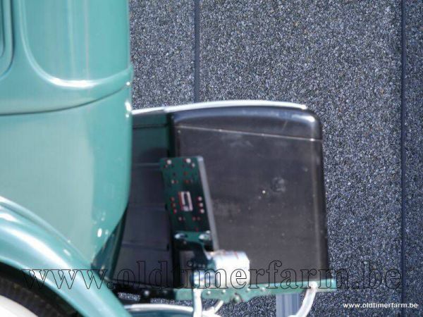 ANDERE Pierce-Arrow - Model 54 Sedan 1932 37594