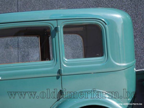 ANDERE Pierce-Arrow - Model 54 Sedan 1932 37596