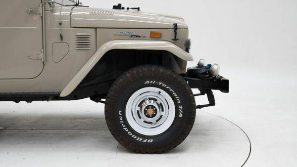 Toyota Land Cruiser FJ 40 1972 118351