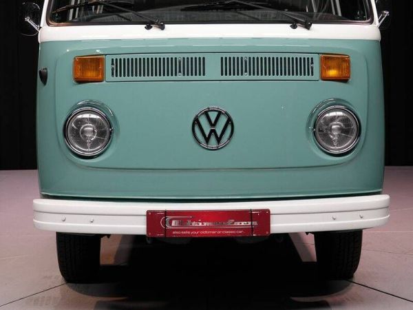 Volkswagen T2b minibus 1978 120861