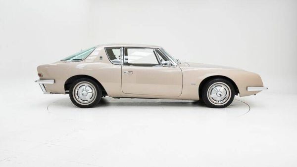 Studebaker Avanti 1963 121000