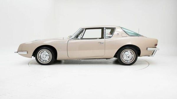 Studebaker Avanti 1963 121002