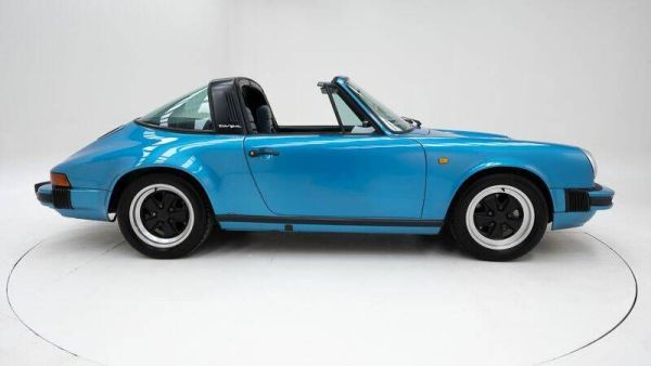 Porsche 911 SC 3.0 1981 121163