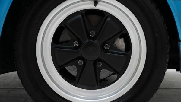 Porsche 911 SC 3.0 1981 121165