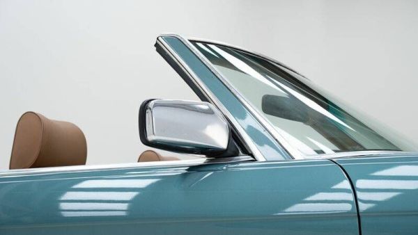 Mercedes-Benz 560 SL 1987 121434