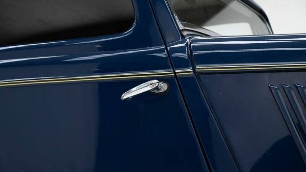 Ford Model Y 1932 121477