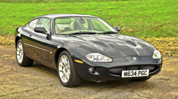 Jaguar XKR 2000 43052