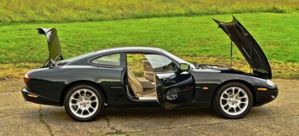 Jaguar XKR 2000 43063