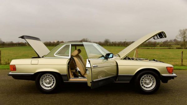 Mercedes-Benz 500 SL 1983 43083