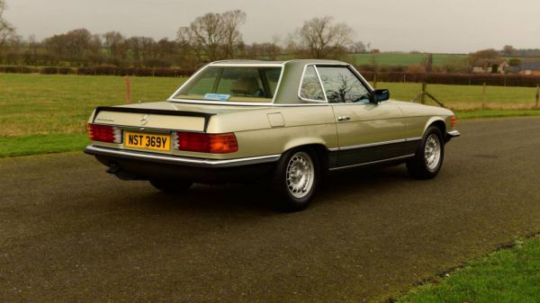 Mercedes-Benz 500 SL 1983 43089