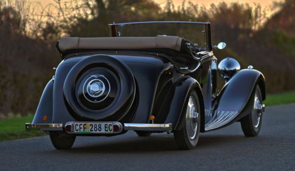 Bentley 4 1/4 Litre 1900 43690