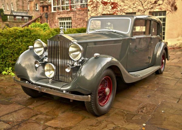 Rolls-Royce Phantom III 1900