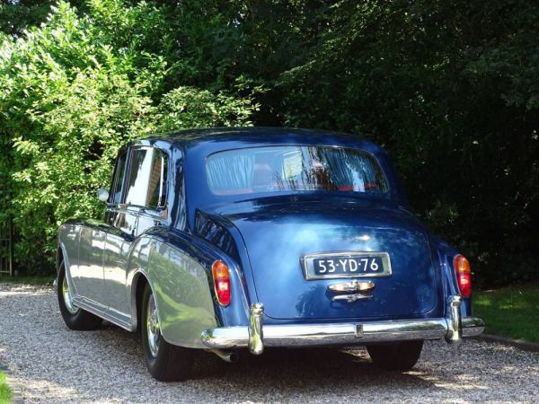 Rolls-Royce Phantom VI 1900 43844