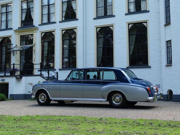 Rolls-Royce Phantom VI 1900 43848