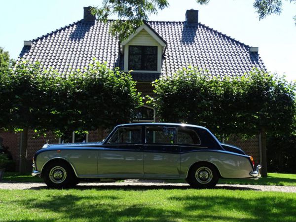 Rolls-Royce Phantom VI 1900 43852