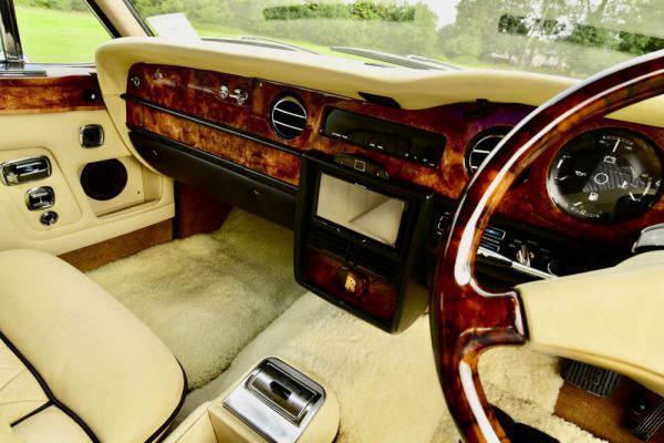 Rolls-Royce Corniche I 1981 44117
