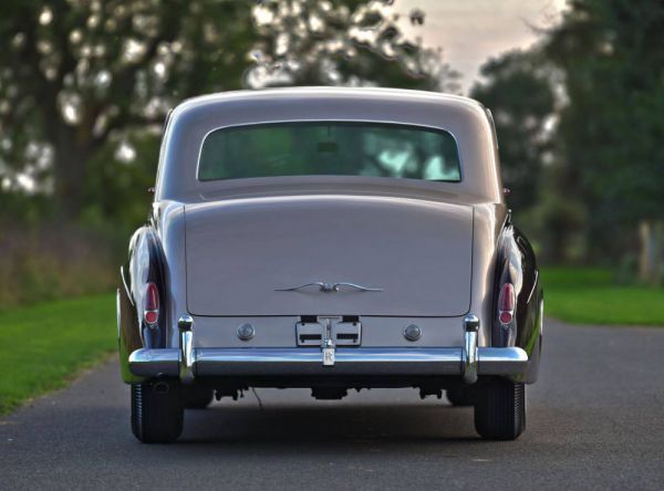 Rolls-Royce Phantom V 1900 45064