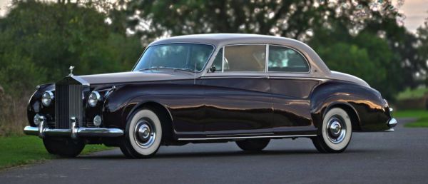 Rolls-Royce Phantom V 1900 45068