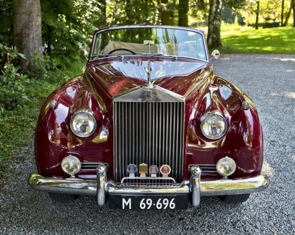 Rolls-Royce Silver Cloud I Mulliner 1900
