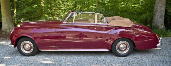 Rolls-Royce Silver Cloud I Mulliner 1900 45074