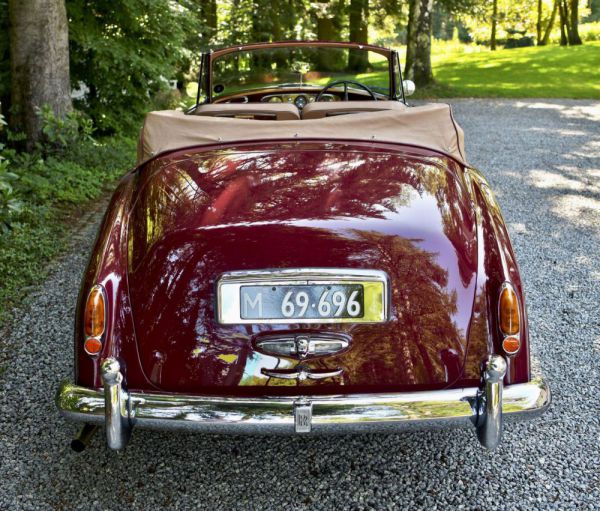 Rolls-Royce Silver Cloud I Mulliner 1900 45077