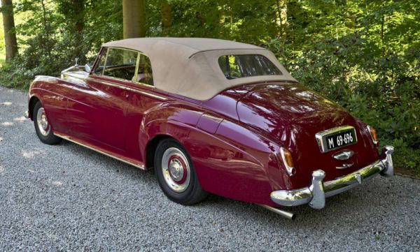 Rolls-Royce Silver Cloud I Mulliner 1900 45083