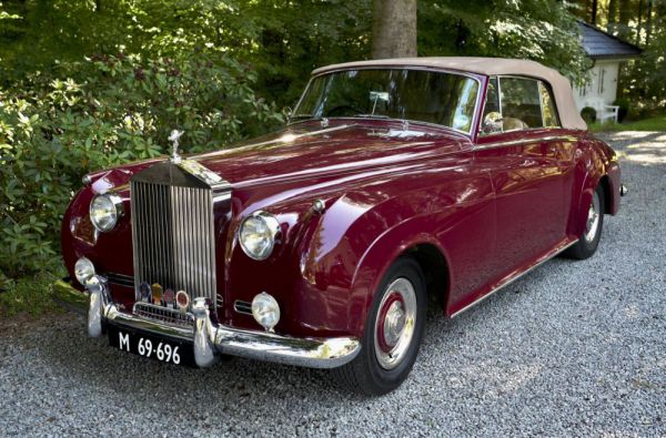 Rolls-Royce Silver Cloud I Mulliner 1900 45085