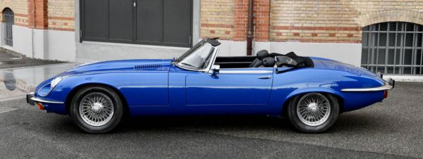 Jaguar E-Type V12 1973 45365