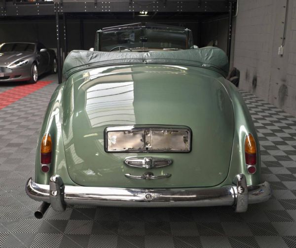 Bentley S3 Mulliner Park Ward DHC 1963 66106