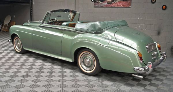 Bentley S3 Mulliner Park Ward DHC 1963 66108