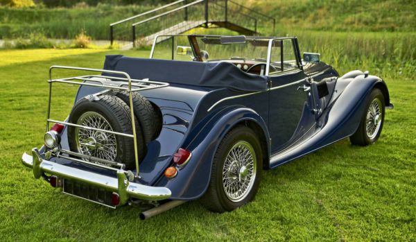 Morgan Plus 4 1954 105395