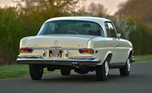 Mercedes-Benz 280 SE 1971 121177
