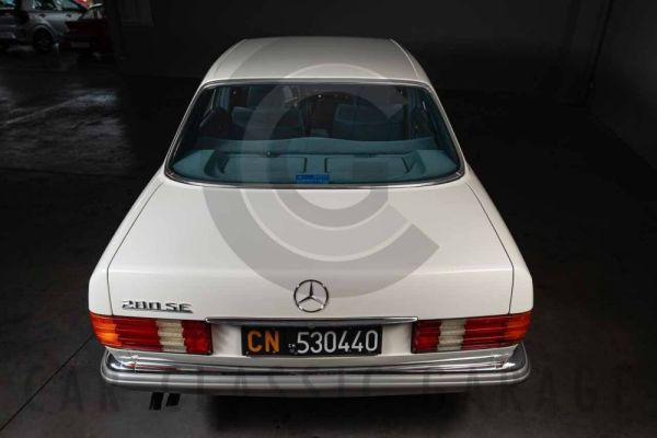Mercedes-Benz 280 SE 1982 124686