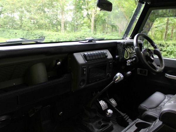 Land Rover Defender 90 Td5 1999 10528