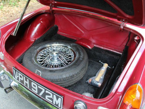 MG MGB 1974 10687