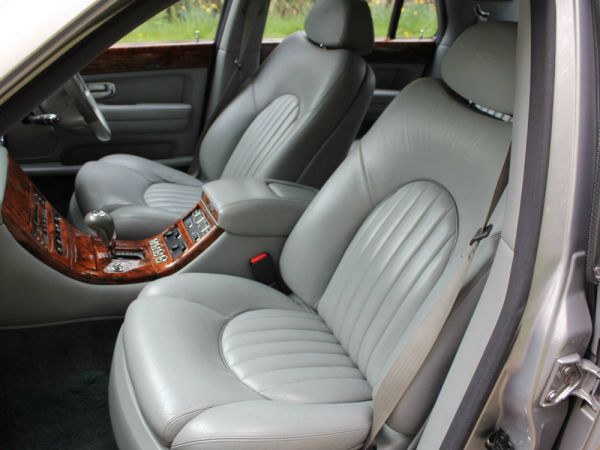 Bentley Arnage Red Label 2000 11127