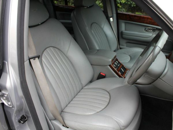 Bentley Arnage Red Label 2000 11128