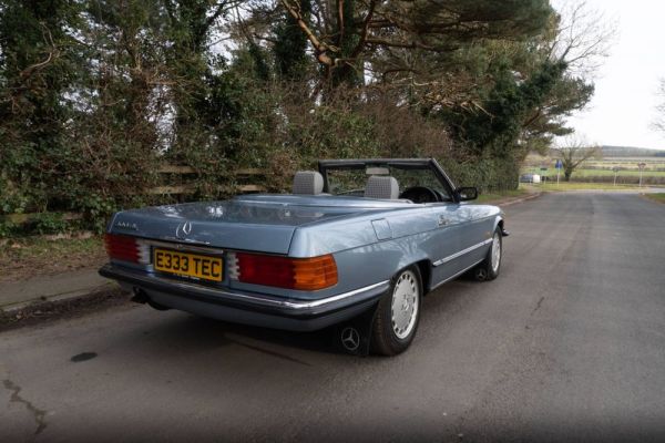 Mercedes-Benz 300 SL 1987 114604