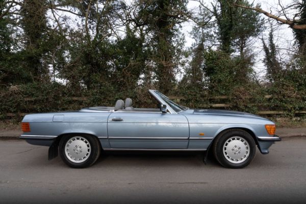 Mercedes-Benz 300 SL 1987 114605