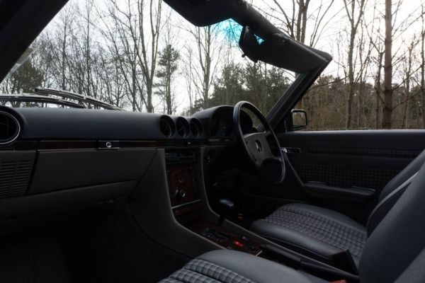 Mercedes-Benz 300 SL 1987 114609