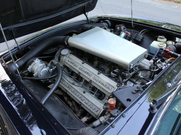 Aston Martin V8 Vantage 1978 119721
